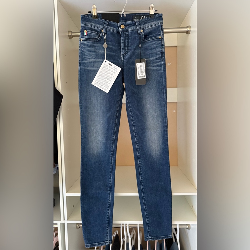 NWT Armani Exchange J01 Super Skinny Mid Rise Jeans - Size 27R